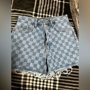 Women’s high rise jean shorts